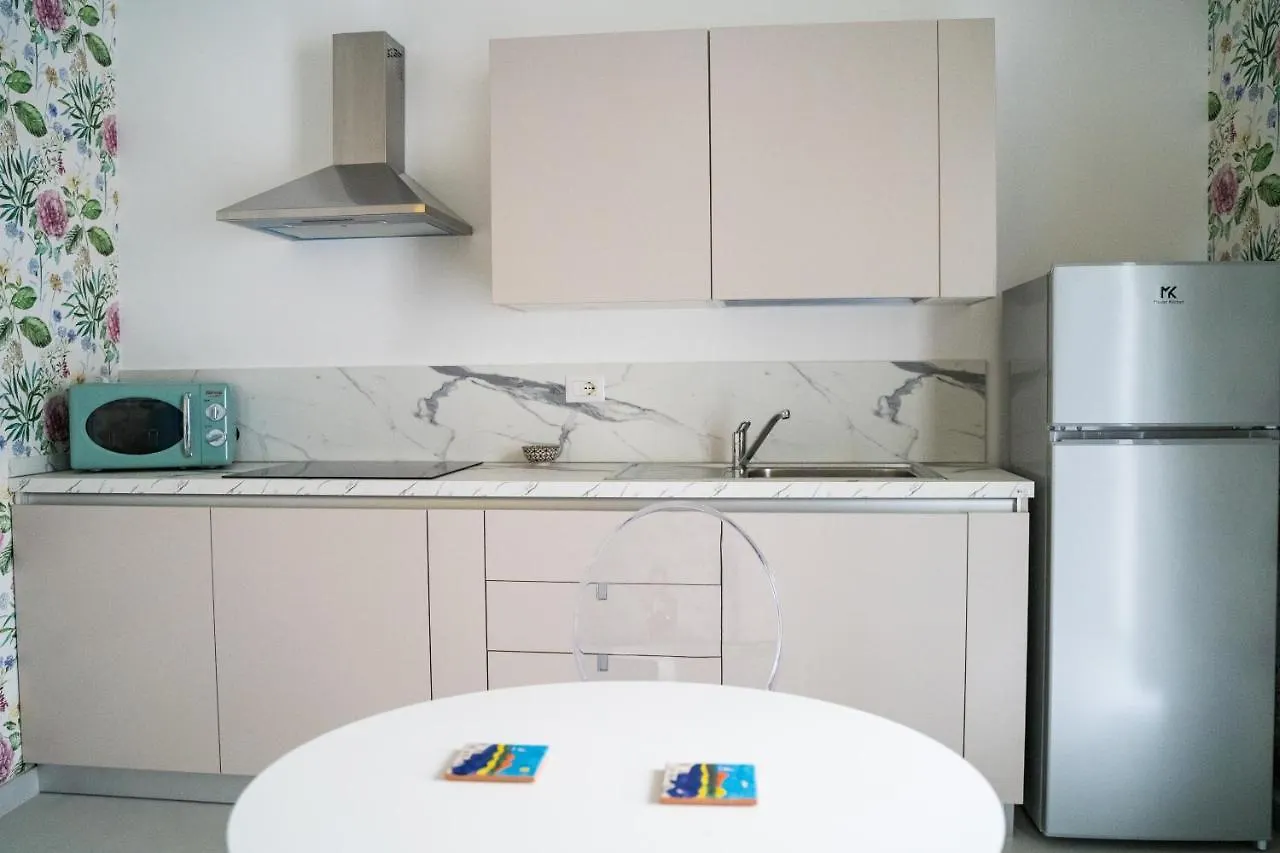 Corso Vittorio Elegant Suites Lipari アパート リーパリ