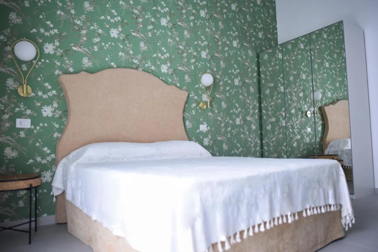 Corso Vittorio Elegant Suites Lipari リーパリ