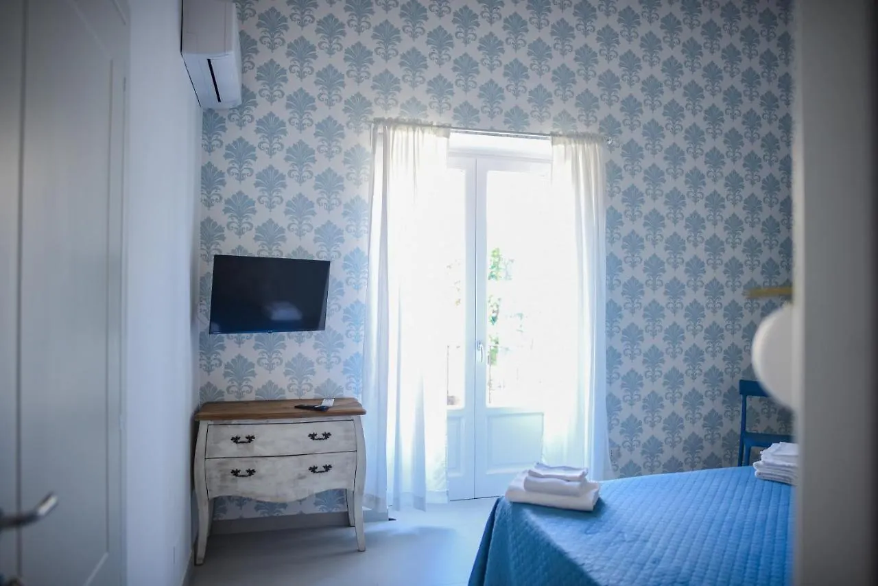 Corso Vittorio Elegant Suites Lipari アパート リーパリ